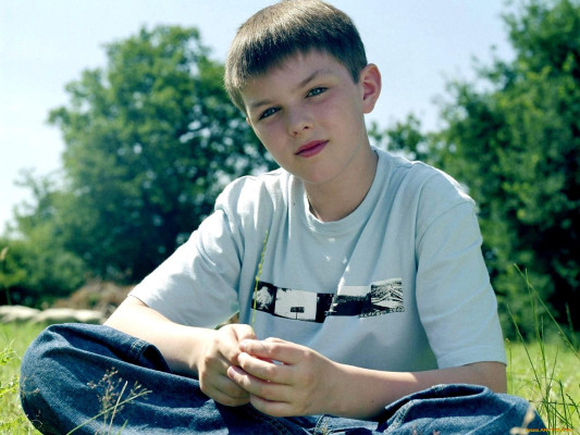 photo 5 in Nicholas Hoult gallery [id711825] 2014-06-23 00:00:00